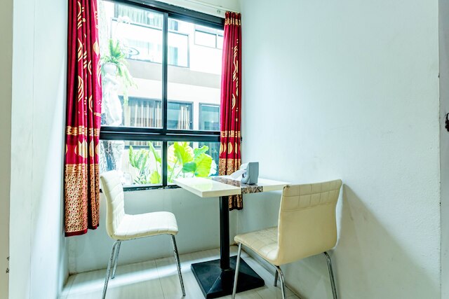 ザ プール リゾート