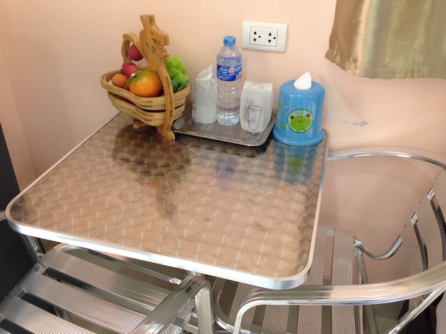 ソイ 44 ラーマ 2 ルーム フォー レント