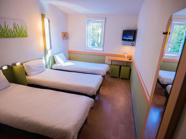 イビス バジェット オレンジ センター