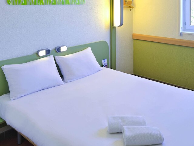 イビス バジェット オレンジ センター