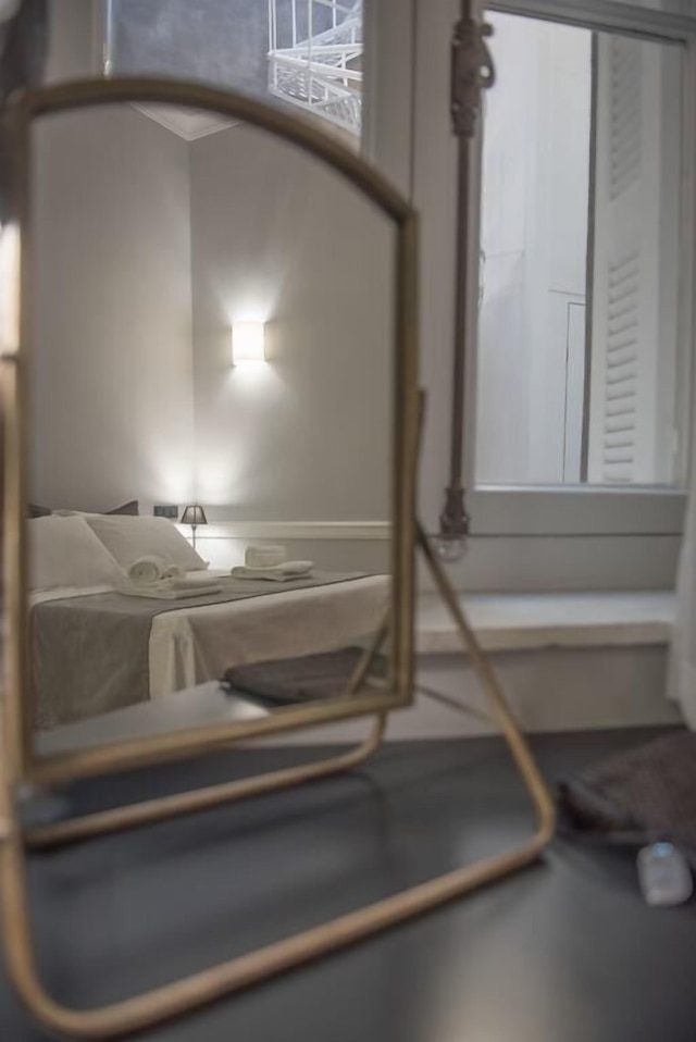 ザ ジラーズ アテネ ブティック ホテル