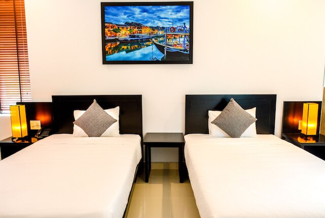 リバーサイド ホワイトハウス ブティックホテル