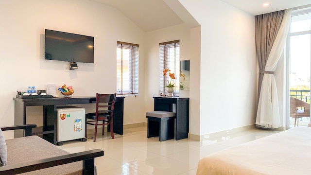 リバーサイド ホワイトハウス ブティックホテル