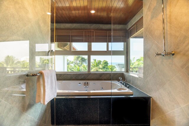 アバロン ビーチ リゾート