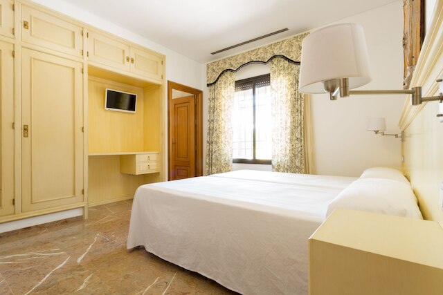 ホテル リヤド アルサファ