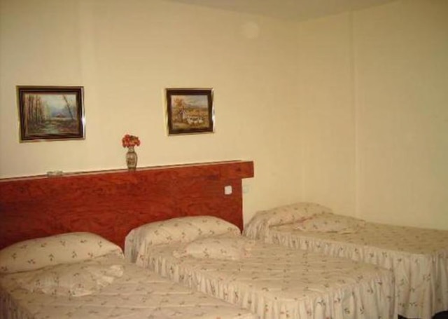 ホスタル モンクロア