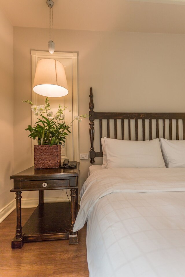 アット 21 サラデーン