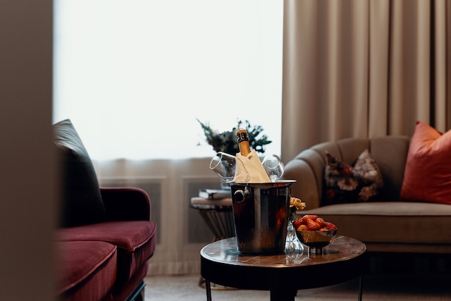 バンク ホテル、スモール ラグジュアリー ホテルズ オブ ザ ワールド加盟