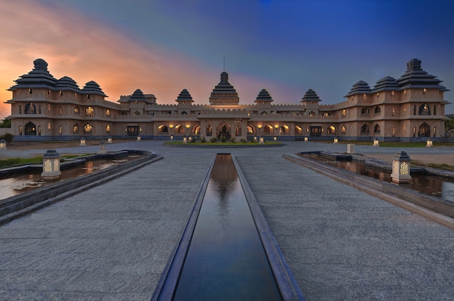 エボルブ バック ハンピ