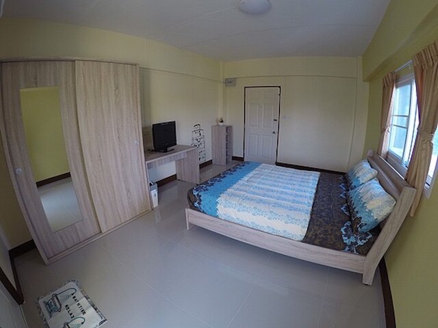 ST アパートメント