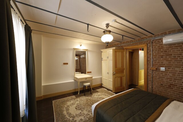 カティルガ コナック アパートメンツ