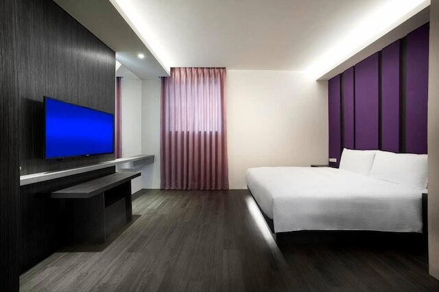 フークン モーテル (福岡溫泉飯店)