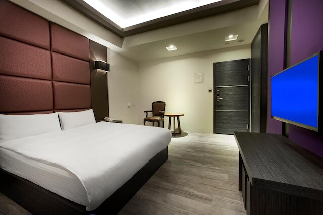 フークン モーテル (福岡溫泉飯店)