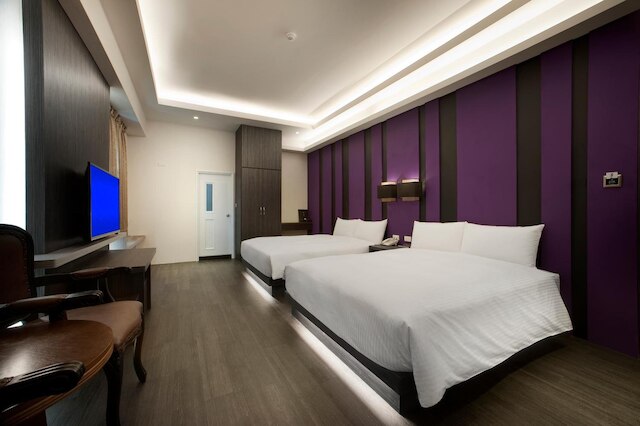 フークン モーテル (福岡溫泉飯店)