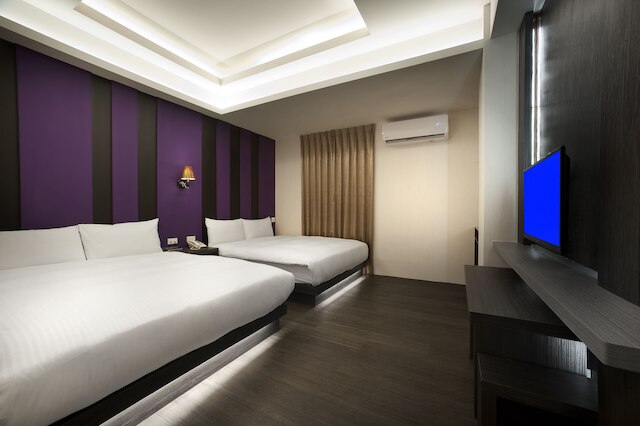 フークン モーテル (福岡溫泉飯店)