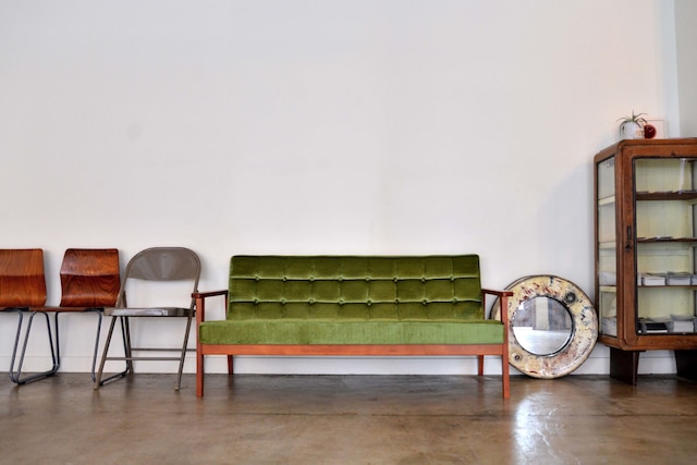 almond hostel & cafe