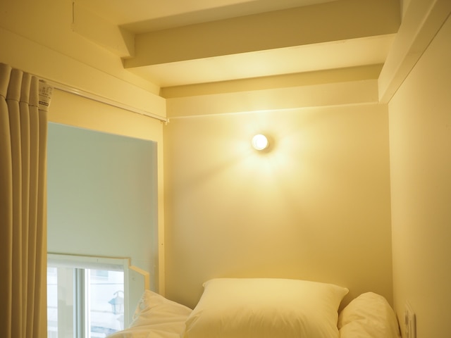 almond hostel & cafe