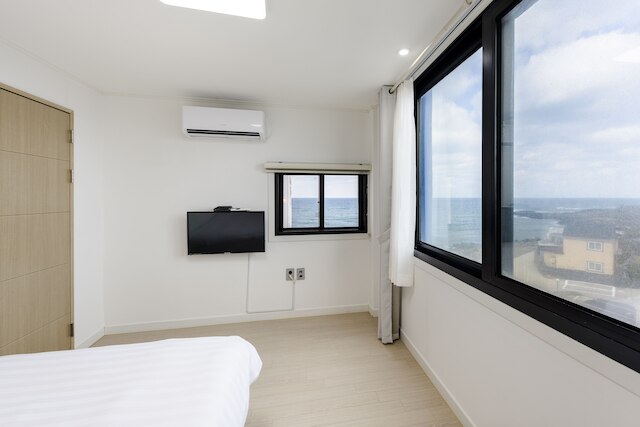 オン ザ シー ペンション