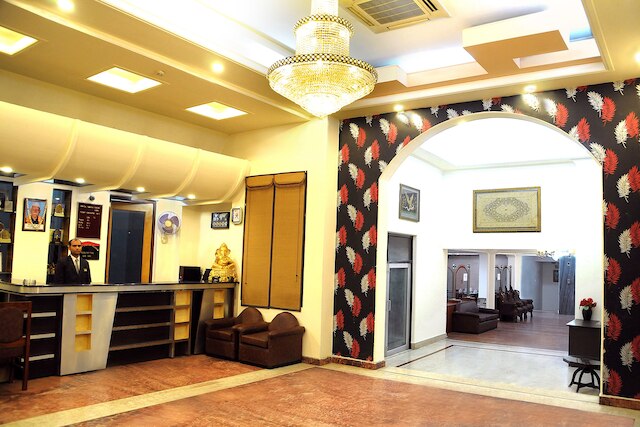 ホテル ガンガー ラタン