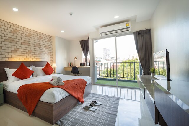 Q スペース レジデンス