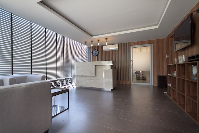 Q スペース レジデンス