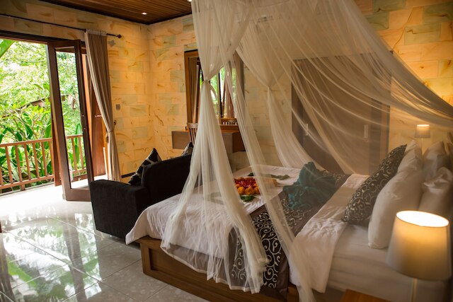 アユ ドゥール ベジ