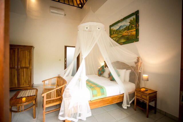 アユ ドゥール ベジ