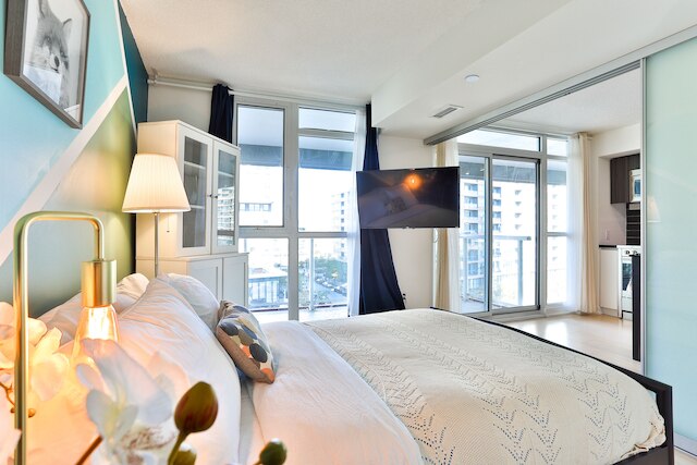 シティプレイス 1B ラックス コンドミニアム レイクサイド スカイドーム MTCC