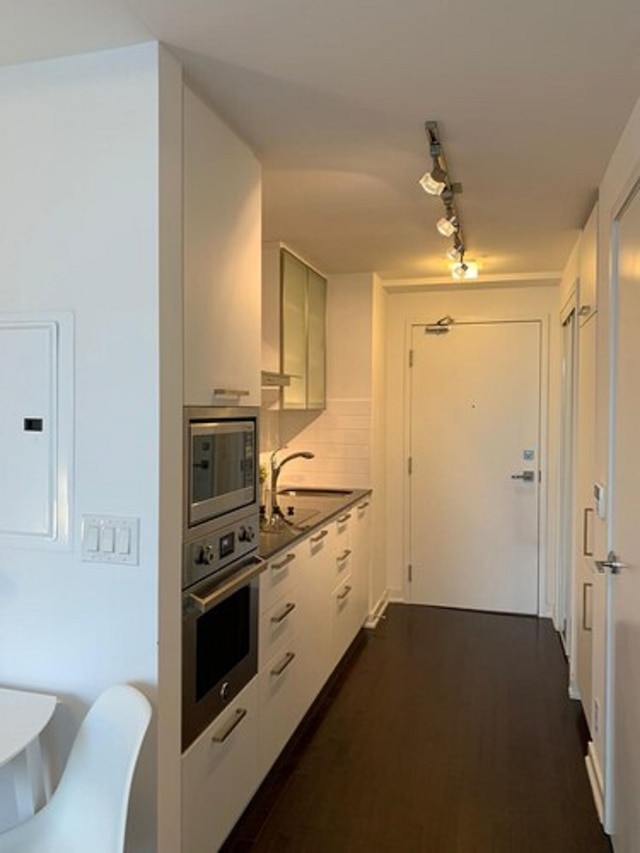 ラビッシュ スイート - ラグジュアリー ワン ベッドルーム コンド