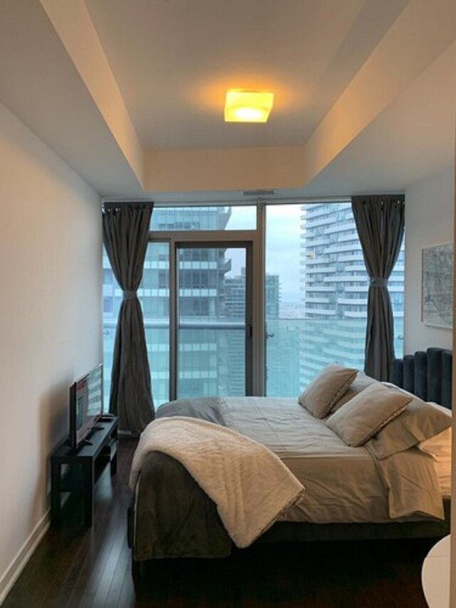 ラビッシュ スイート - ラグジュアリー ワン ベッドルーム コンド