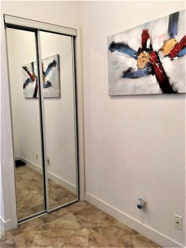 ラビッシュ スイート - ラグジュアリー ワン ベッドルーム コンド