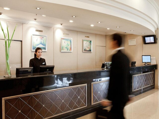 ローズデール ホテル アンド スイーツ コウシュウ (広州珀麗酒店)