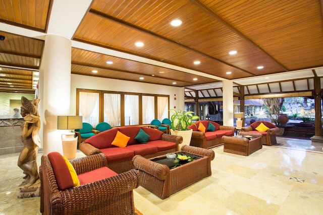 プラグー・ホリデーホテル