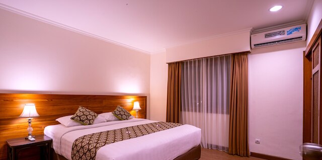 プラグー・ホリデーホテル