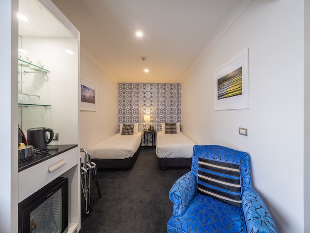 ブラック スワン レイクサイド ブティック ホテル