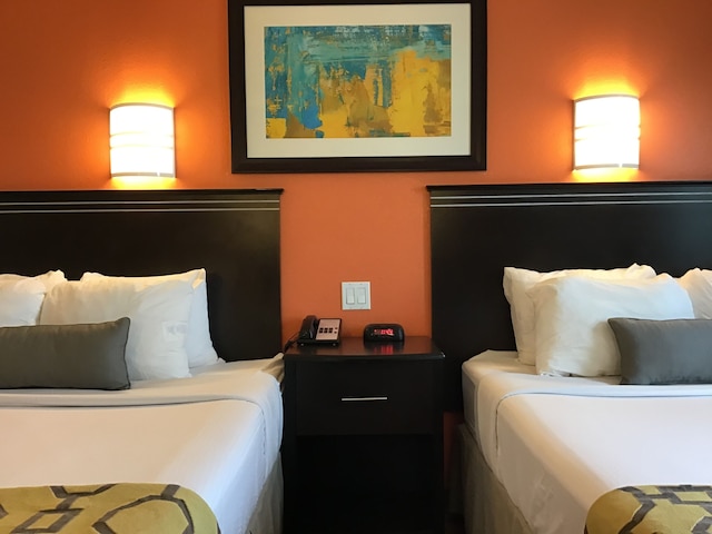 ベイモント イン & スイーツ シェリダン