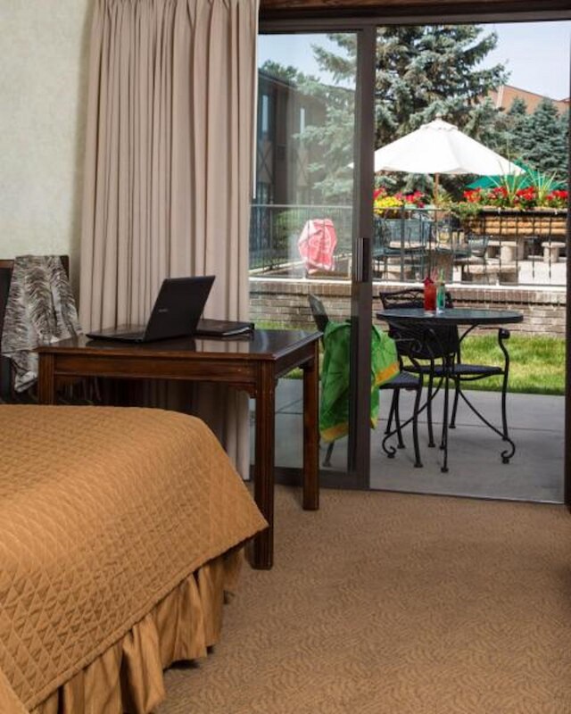 フットヒルズ イン