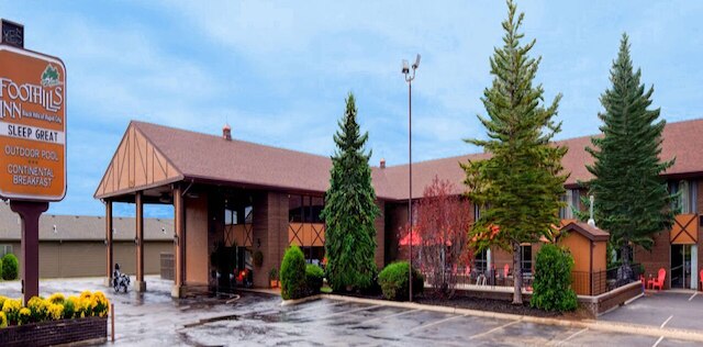 フットヒルズ イン