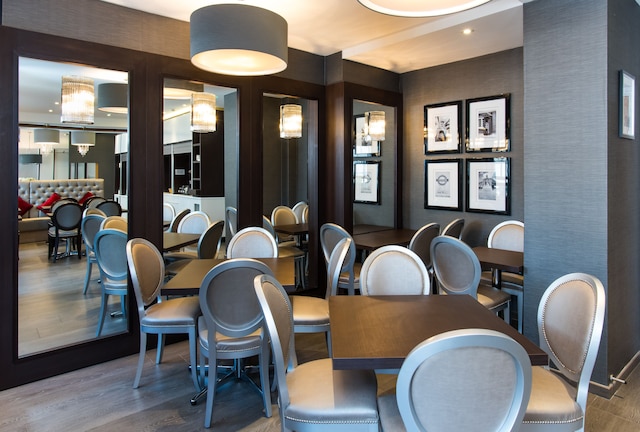 コンフォート イン バッキンガム パレス