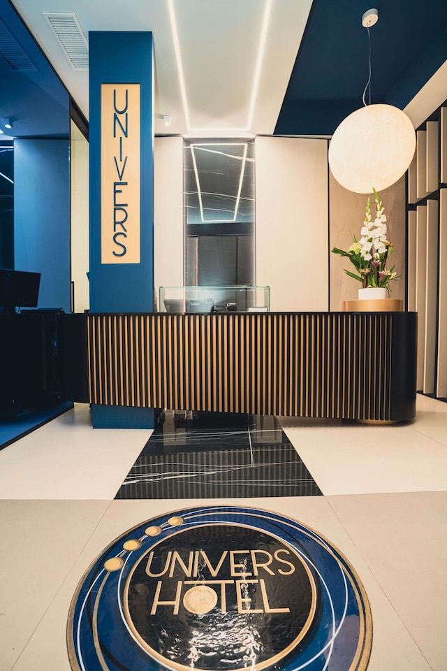 オテル ユニヴェール