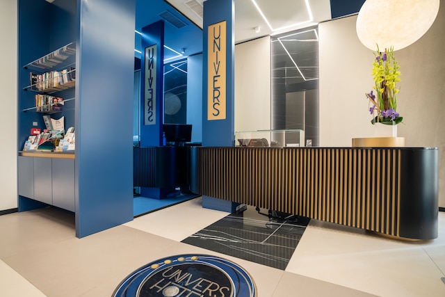 オテル ユニヴェール