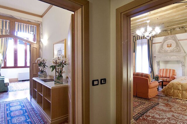 ホテル フォスカリ パレス