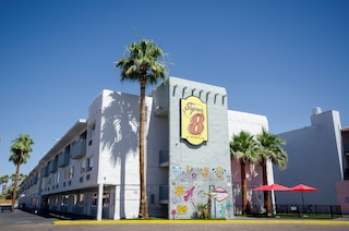 スーパー 8 バイ ウィンダム ラスベガス ノース ストリップ / フリーモント ストリート エリア