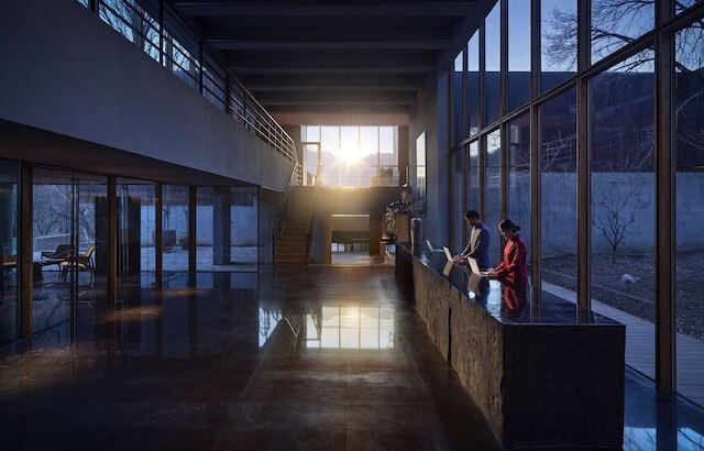 コミューン バイ ザ グレート ウォール (長城腳下的公社)