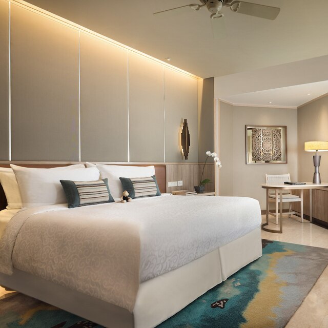 コンラッド  バリ