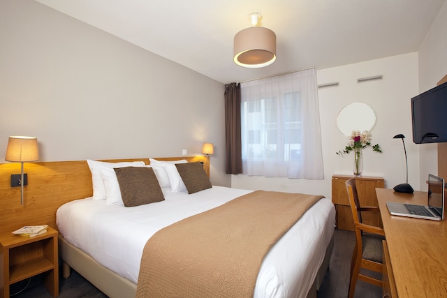 セジュール&アフェールパンタンシャルル・ド・ゴール