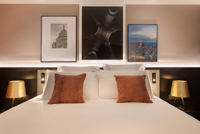 ゴールデン チューリップ CDG エアポート ロワシー