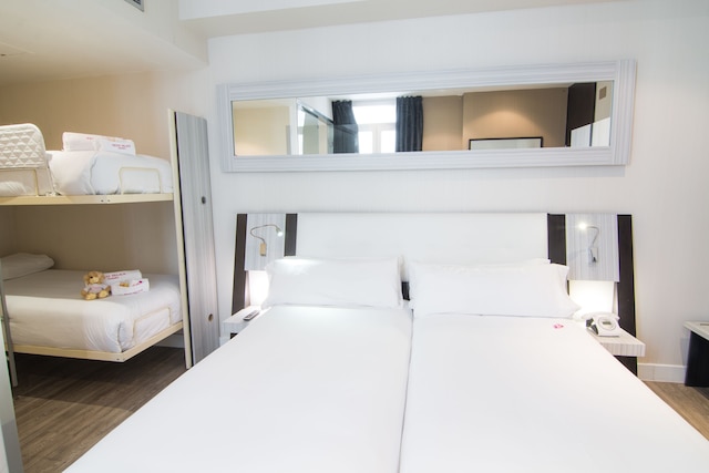 プチ パレス アレナル