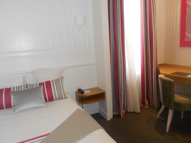 メゾン ルテティア R