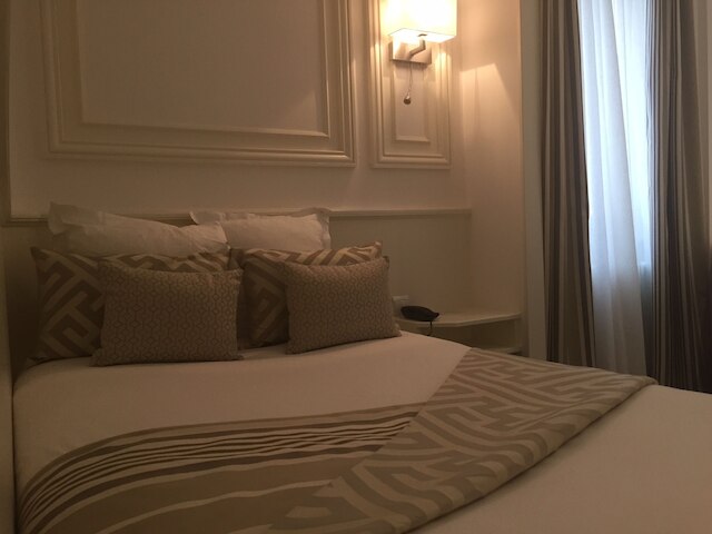 メゾン ルテティア R